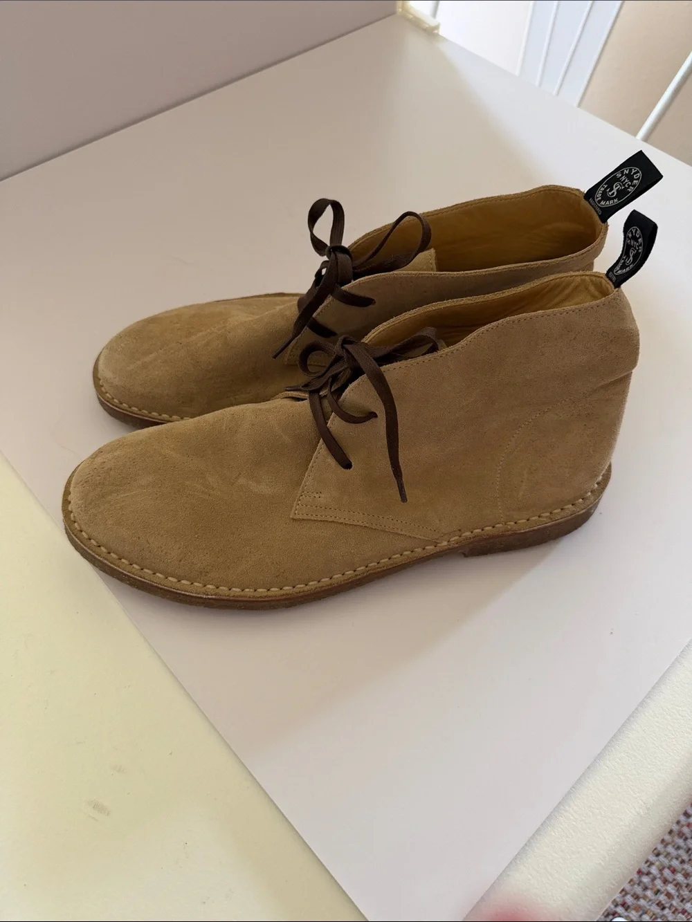 Todd Snyder Men's Tan Suede Lace-Up Chukka Boots Sz 9.5.  New/Flawed. Tub9